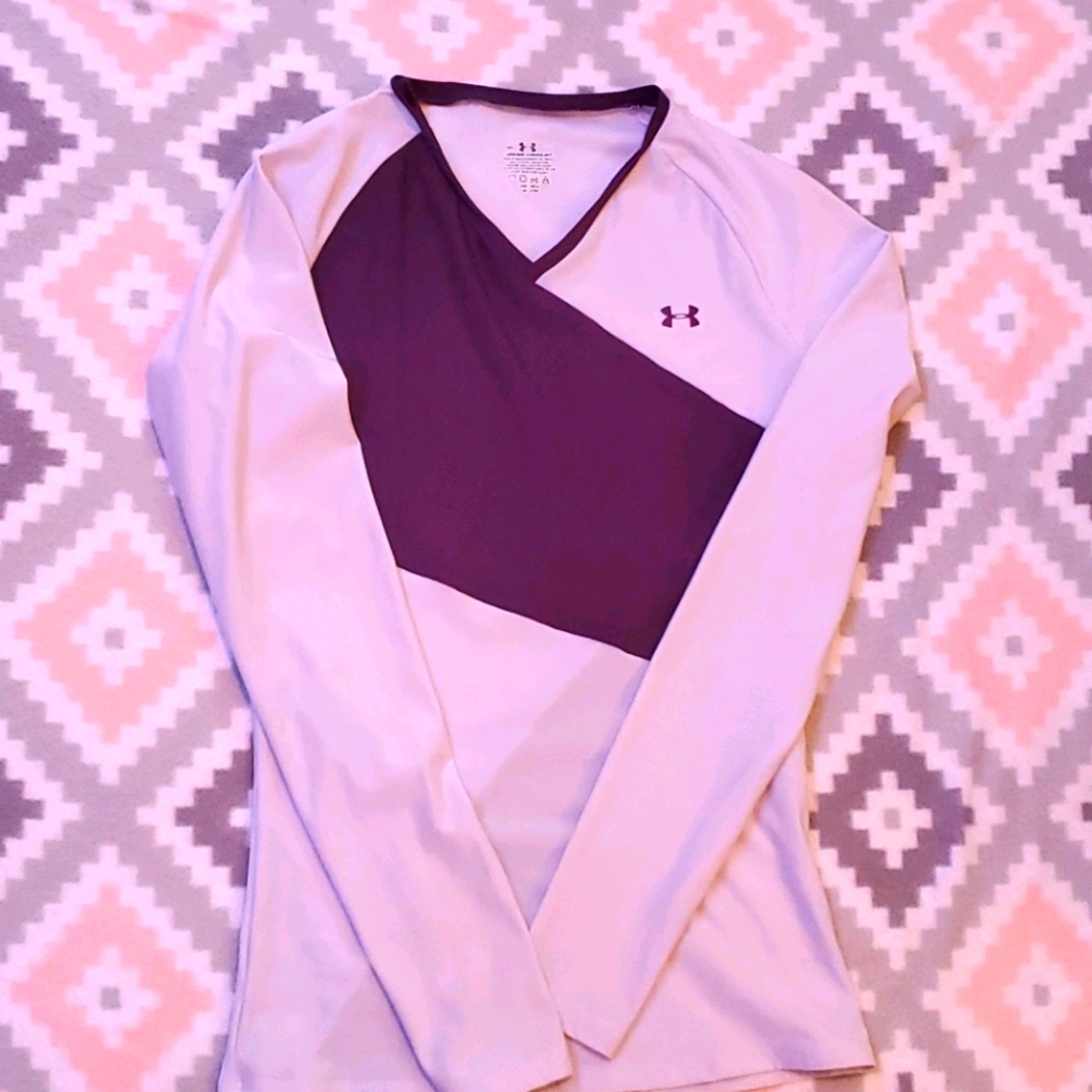 Under armour light long sleeve workout shirt